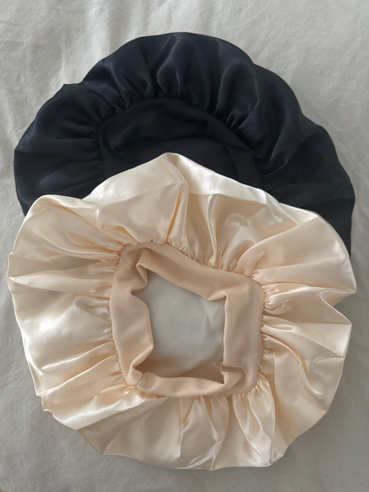 Bonnet "nattmössa" i satin